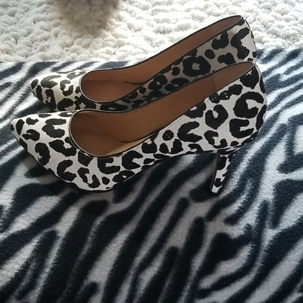 Spring sale!!!Cheetah black and white shoes